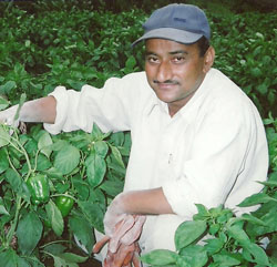 Read more about the article रोहड़ू-जुब्बल क्षेत्र के एक प्रगतिशील किसान और बागवान की प्रेरणात्मक कहानी ।